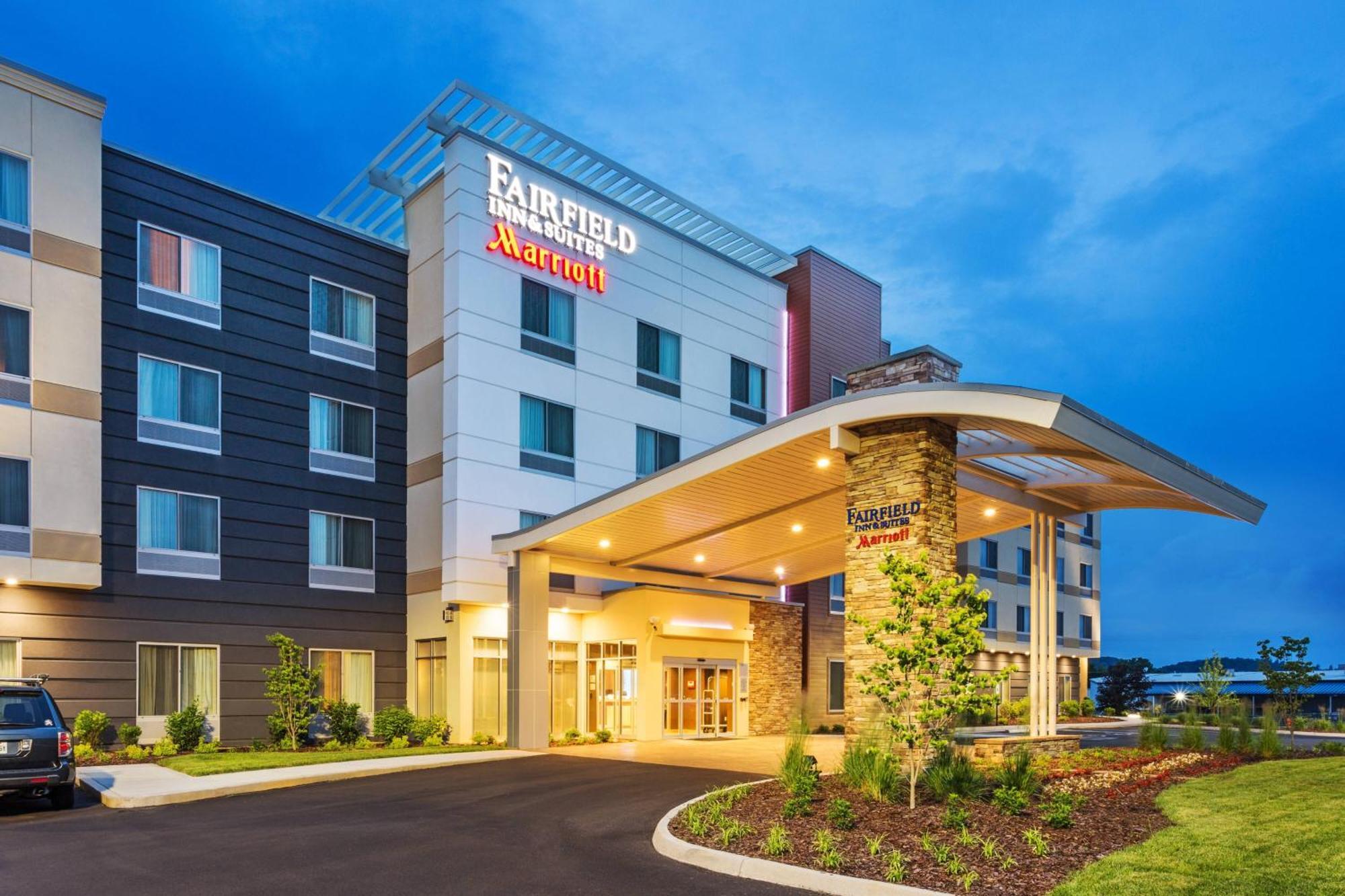 Fairfield Inn & Suites By Marriott Johnson City Exterior photo